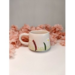 Çimen ve Papatya Desenli El Yapımı Seramik Kupa